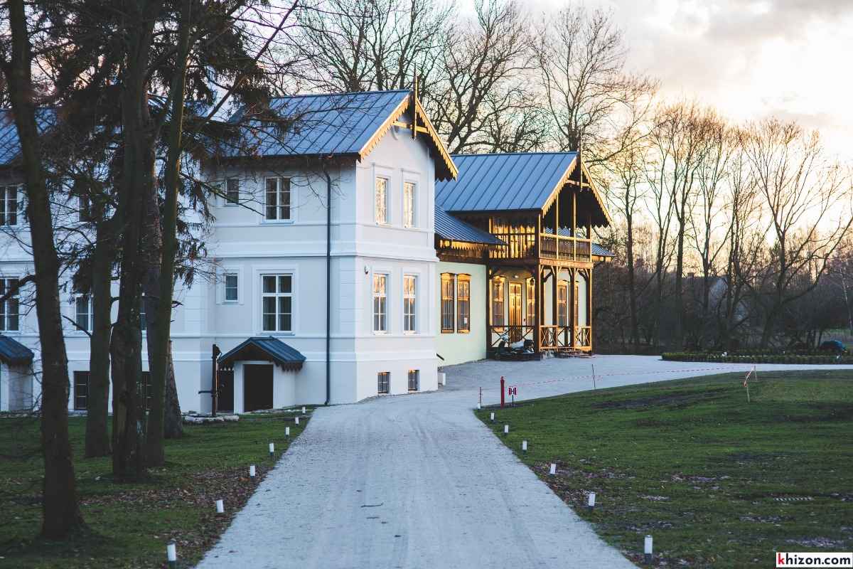 The Allure of East Hampton Living